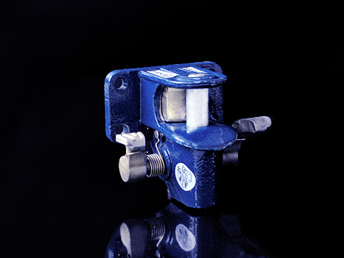 4代雙踏後(hou)牽引